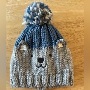 Carter’s winter hat with cute bear face size 0-3 month
